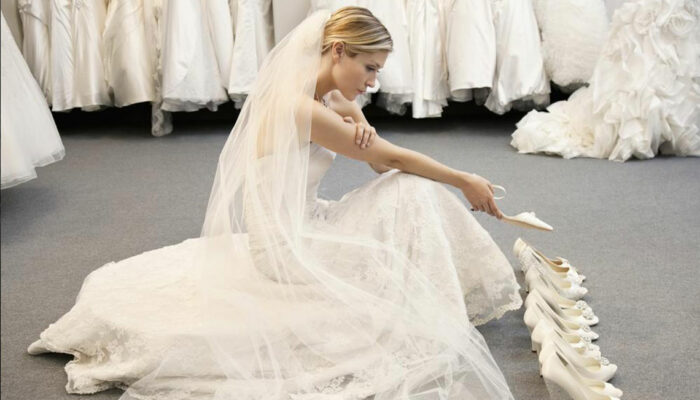 Tips to choose the right wedding dress as per your body type