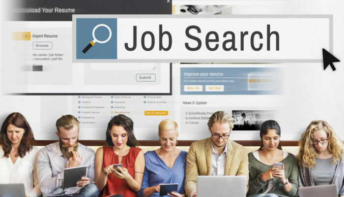 Tips to follow for a successful job search when looking through job listings