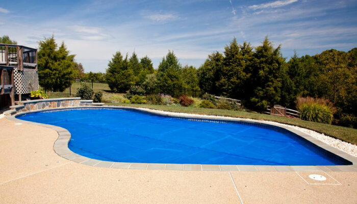 Top five tips for maintaining swimming pool solar covers