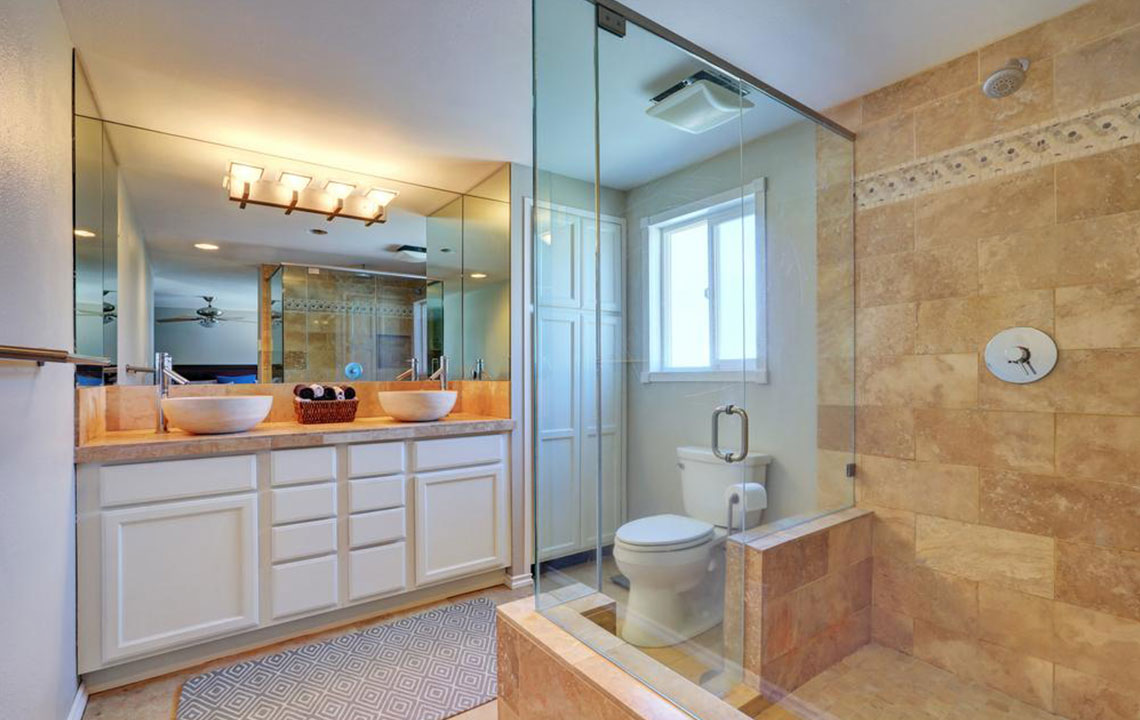 Top seven benefits of walk-in tub showers