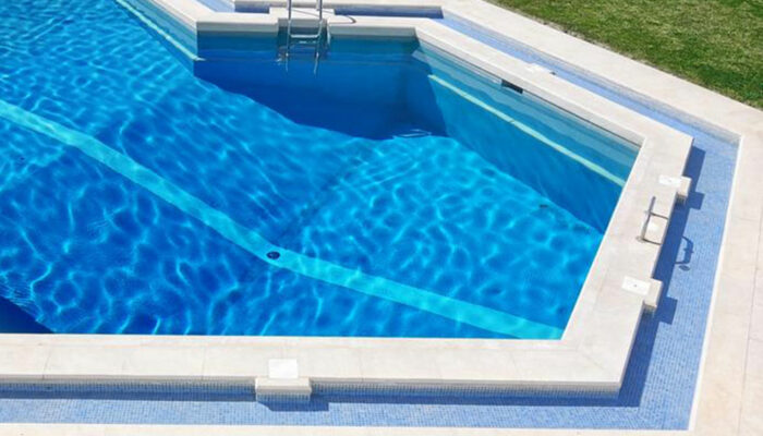 Types of above ground pool liners