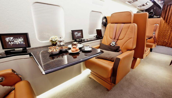 Ways to get the best business class flight offers