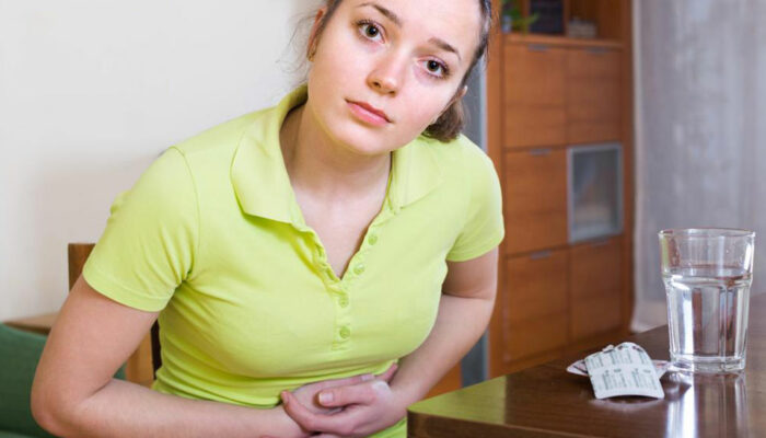 What are the symptoms of chronic constipation?