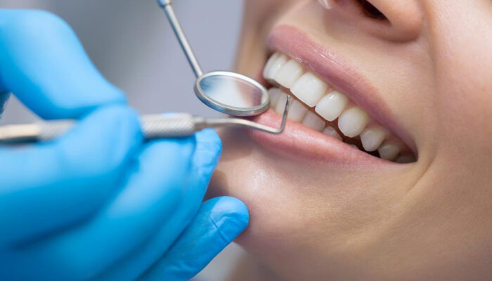 What to expect with dental implants