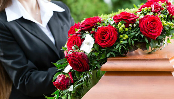 Why cremation is better than the traditional burial option