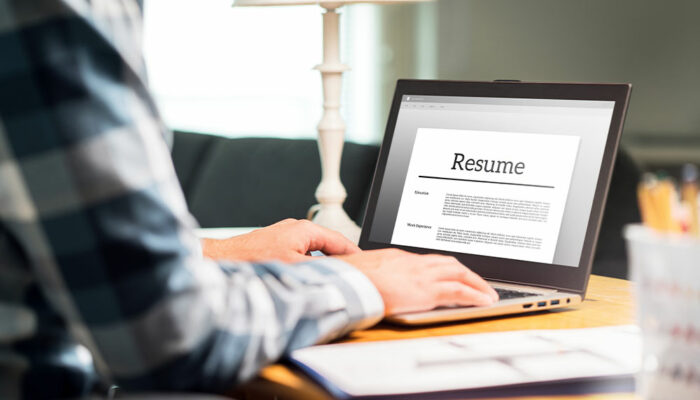 4 biggest mistakes to avoid while writing a resume