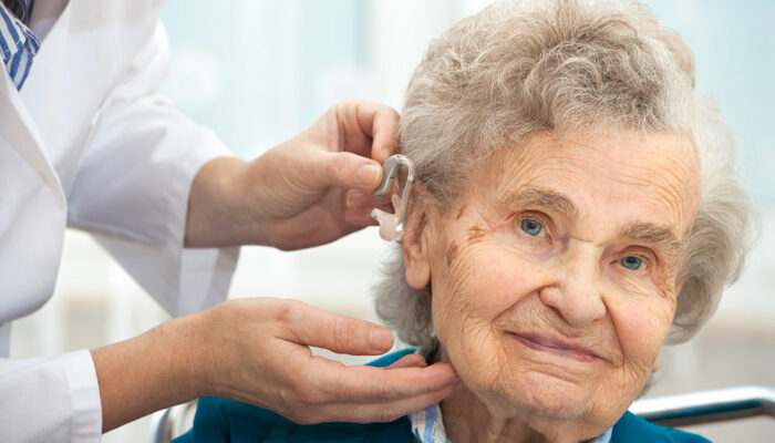 4 factors to consider while shopping for hearing aids