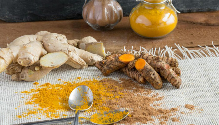 8 Amazing Health Benefits of Turmeric Curcumin