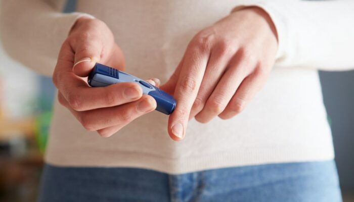 8 tips that help maintain normal blood sugar levels