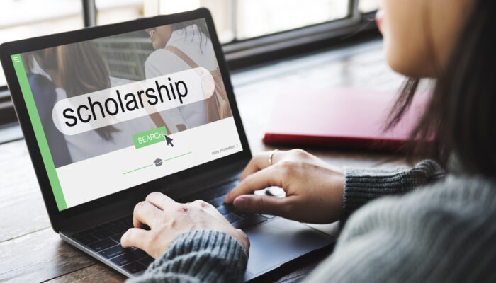 10 Scholarships For Women