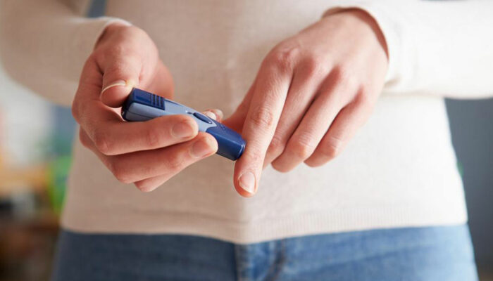 11 Easy Ways to Control Blood Sugar Levels