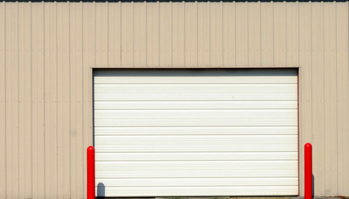 A guide to pick a garage door repair service