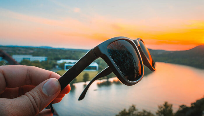 Advantages and disadvantages of polarized sunglasses