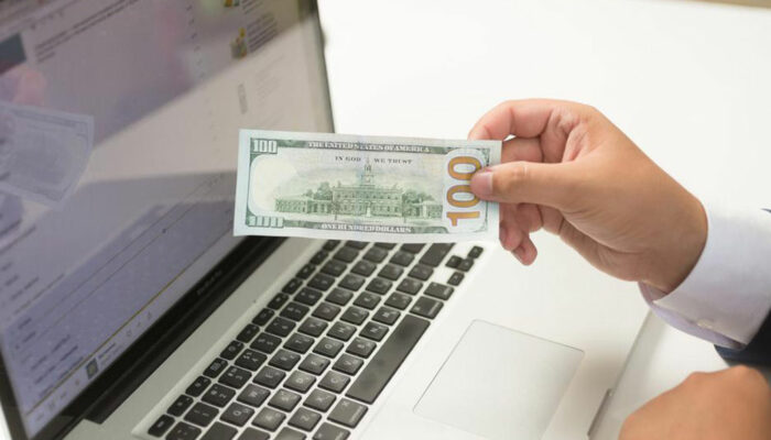 All about using wire transfer to send money online