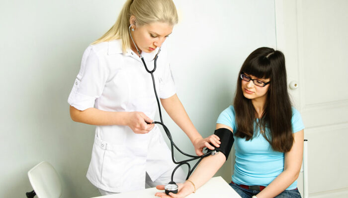 Causes of High Blood Pressure and Tips to Reduce it