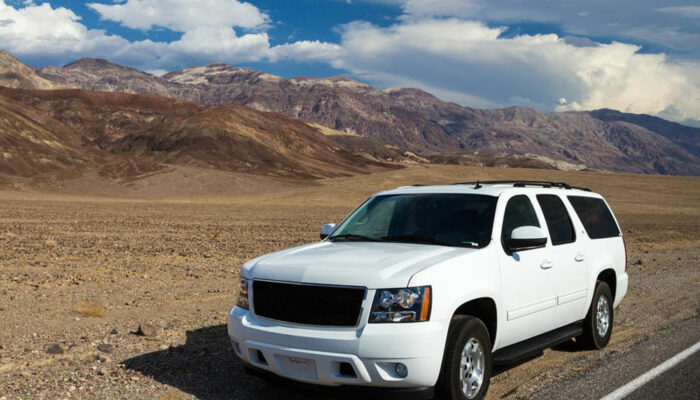 Difference between the Suburban 2017 and Chevrolet Tahoe