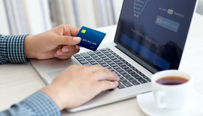 Everything You Need To Know About Checking Accounts For E-commerce