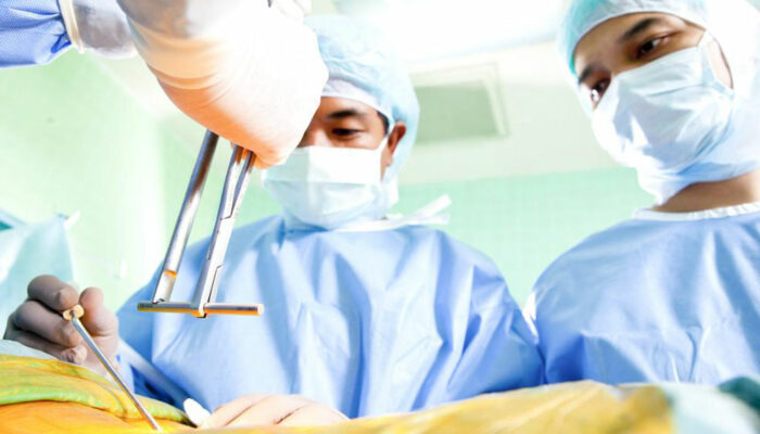 Here&#8217;s What You Need to Know about Spinal Fusion Surgery