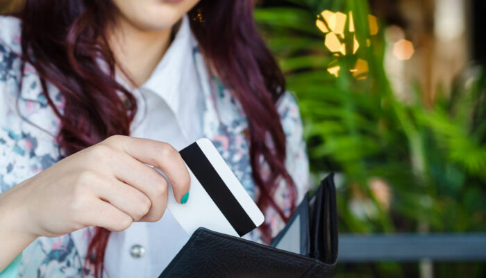 Here&#8217;s what you need to know when getting a credit card