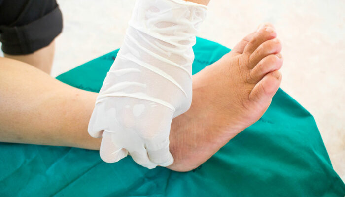 Know about the Various Symptoms of Neuropathy