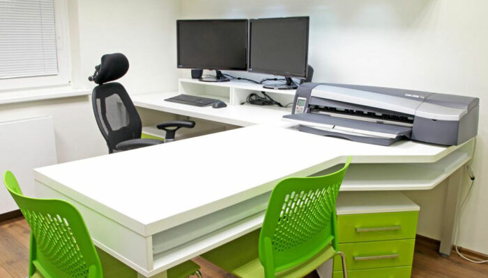 Selecting the perfect office furniture for a modern setup