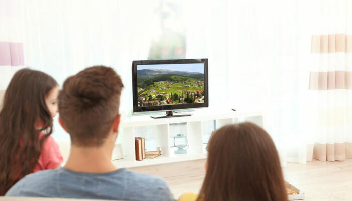 The pros and cons of cable TV services