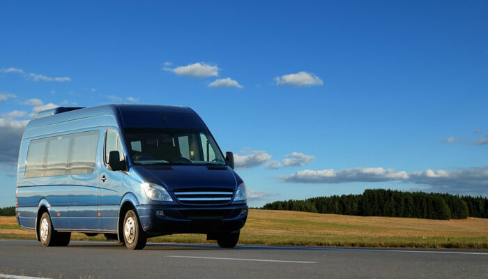 Tips to Choose the Right Coach Rental