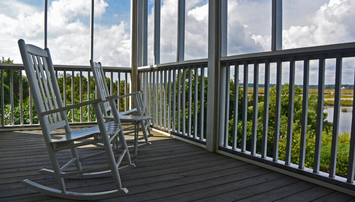 Top 3 websites to buy rocking chairs at best prices