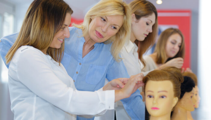 Top Cosmetology Colleges In Us