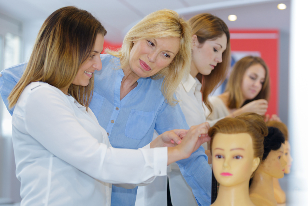 Top Cosmetology Colleges In Us