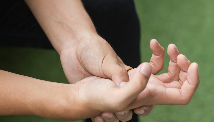 Understanding the causes, symptoms, and treatments of Dupuytren&#8217;s contracture