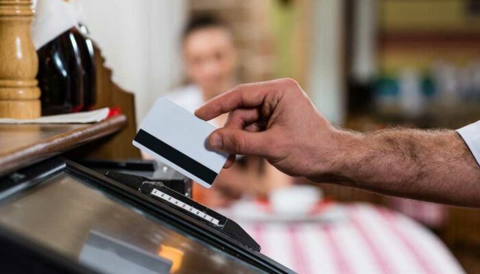 Ways to use a credit card wisely