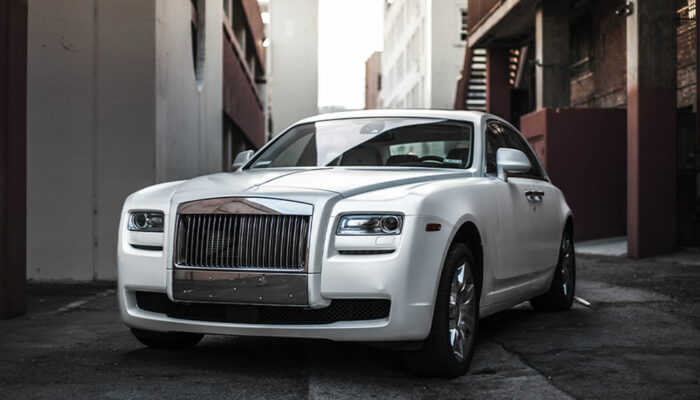 6 Impeccable Features of the Rolls Royce Wraith