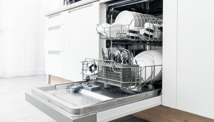 9 Popular Dishwashers to Choose From