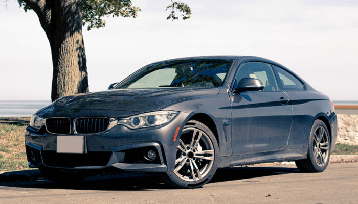 An overview of the BMW 430i Coupe and 430i xDrive Coupe