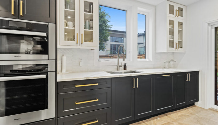 Choose the Right Color Scheme for Your Kitchen Cabinets