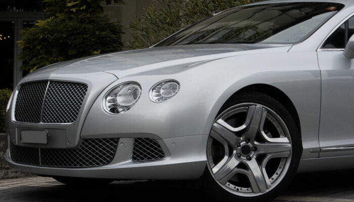 Top Features of the Bentley Continental Flying Spur