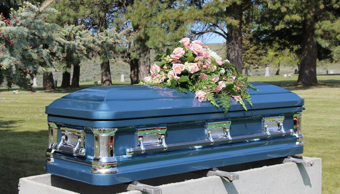 Say the last goodbye to your loved ones through a meaningful funeral