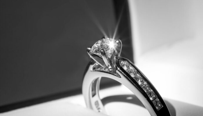 Top 3 jewellers for buying customized engagement rings