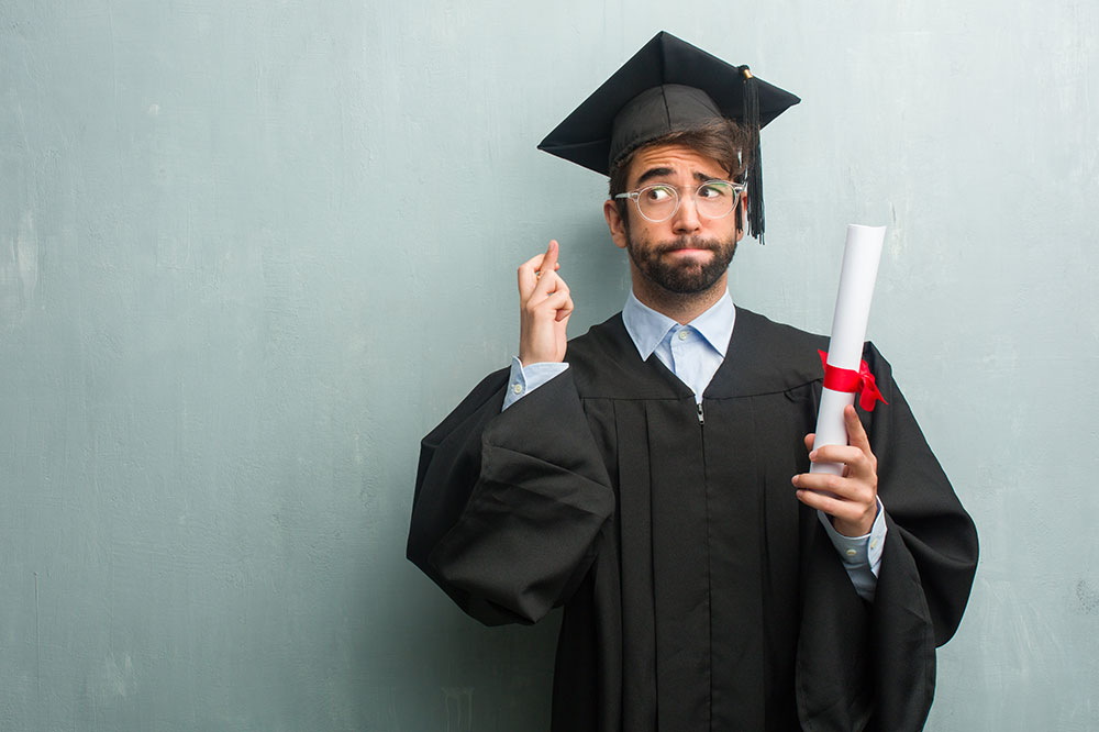 Writing Graduation Wishes for Loved Ones