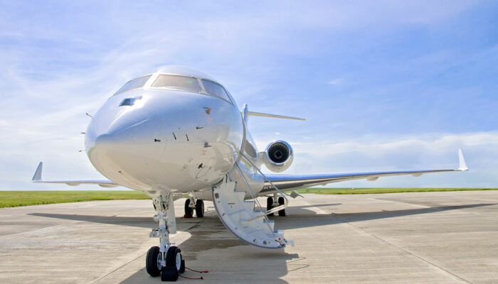 Private Jets &#8211; Factors Affecting the Cost and Renting Tips