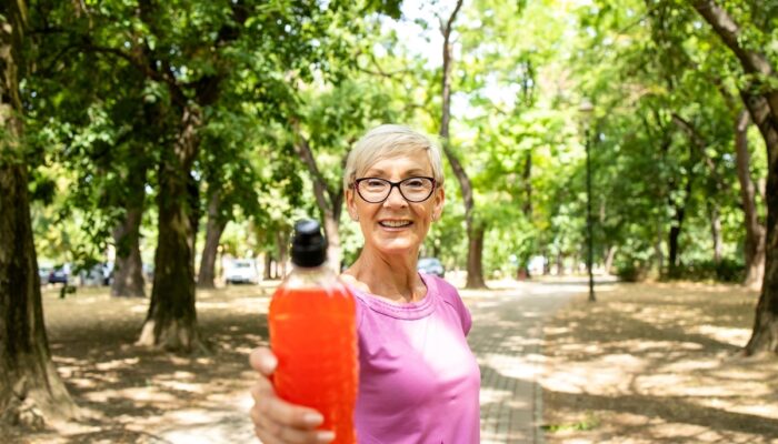 Electrolyte Drinks for Seniors: Essential Hydration for Aged Health