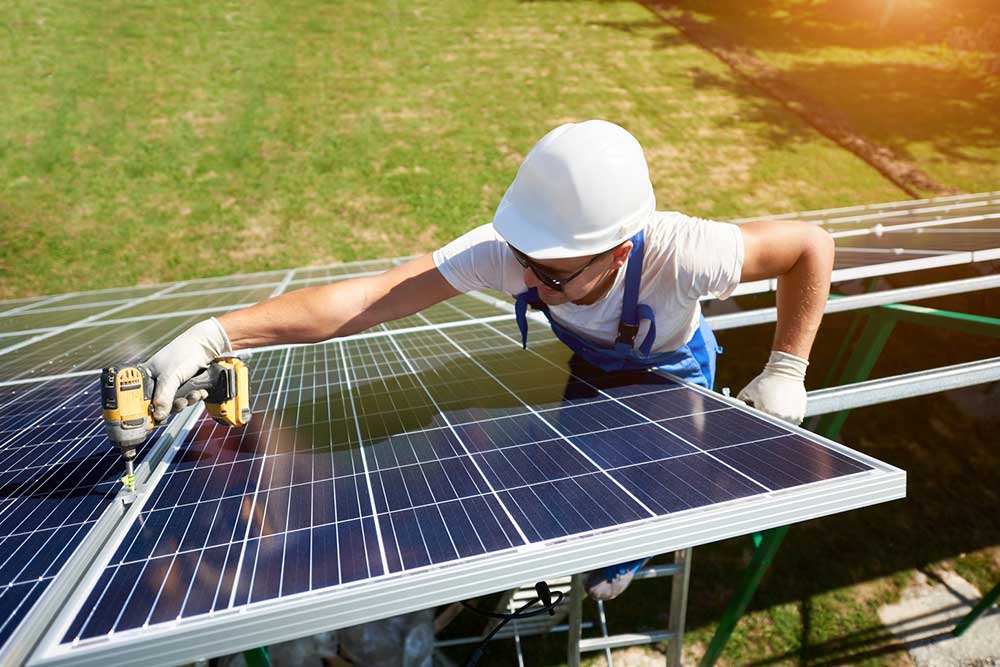 Solar Panel Installation &#8211; Costs, Eligibility, and Grants